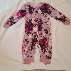 Baby body suit
